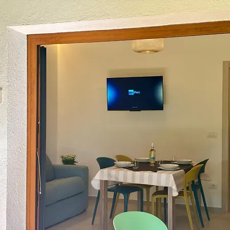 A 10 Minuti Da San Teodoro Апартаменты